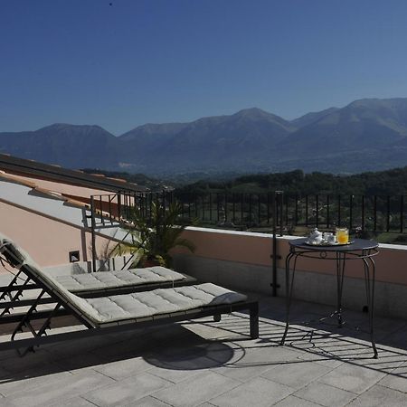 Palazzo Del Senatore Hotel Atina Exterior photo