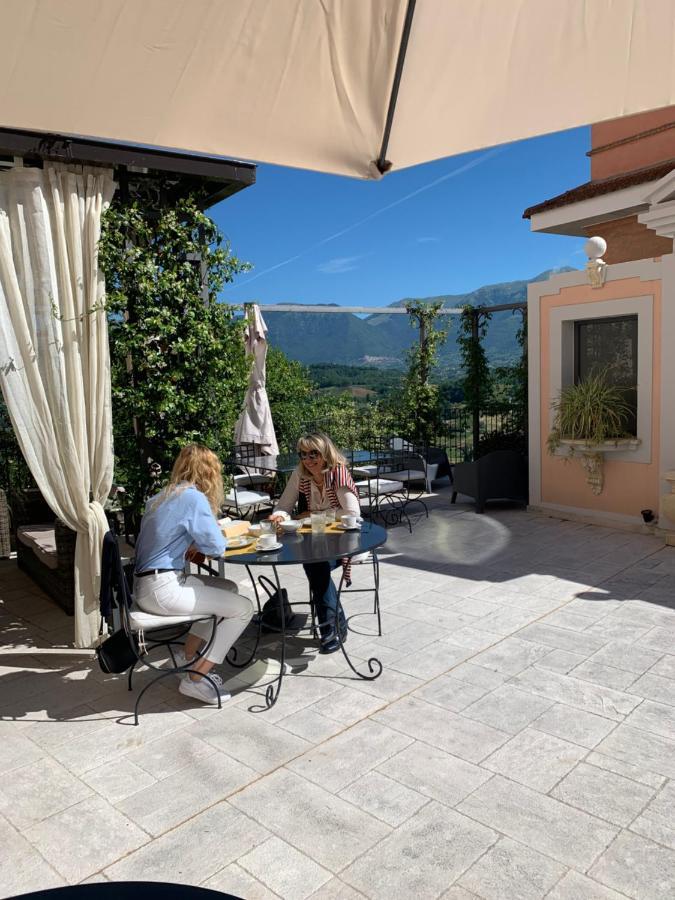 Palazzo Del Senatore Hotel Atina Exterior photo